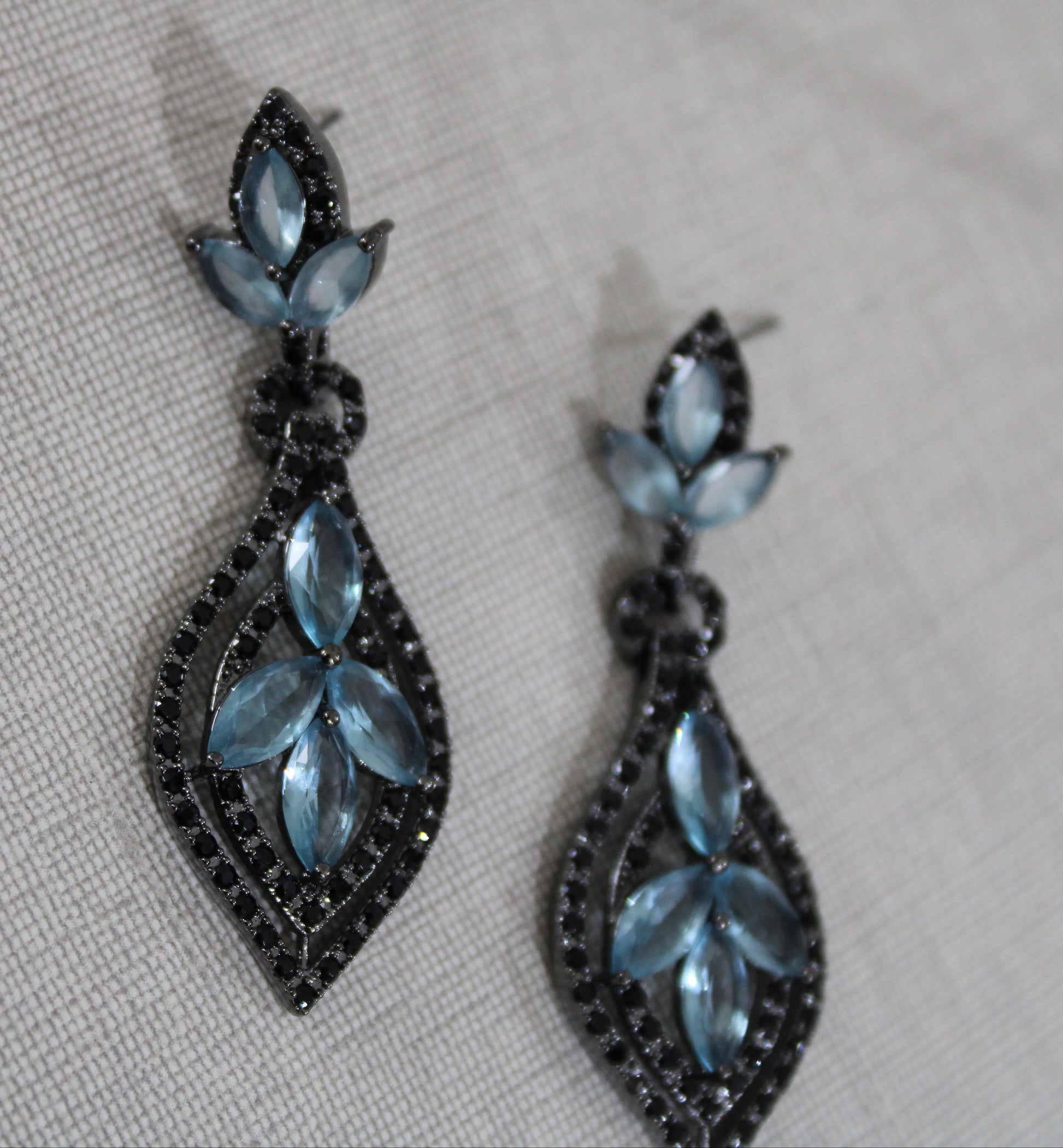 Pendientes Black