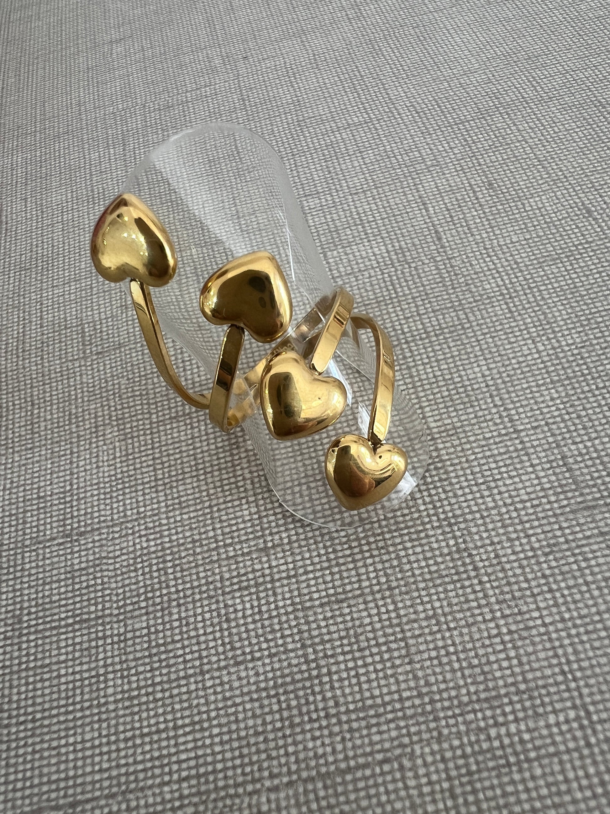 Anillo corazones