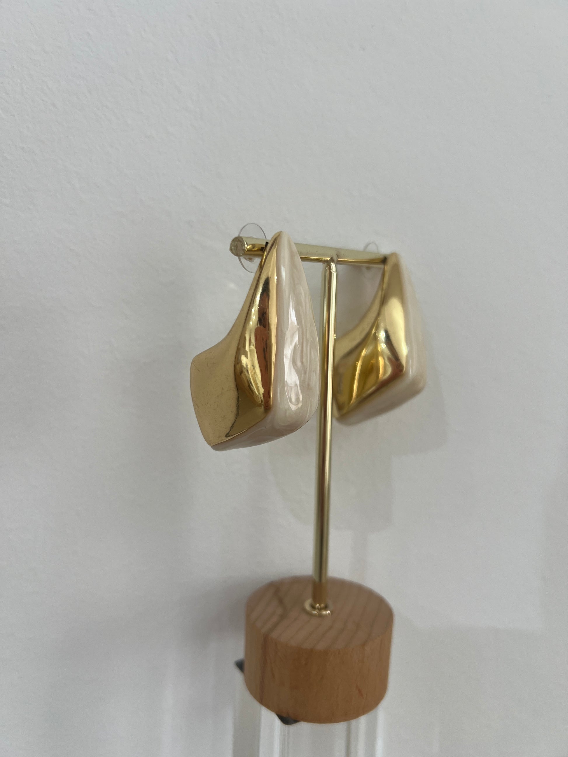Pendientes beige