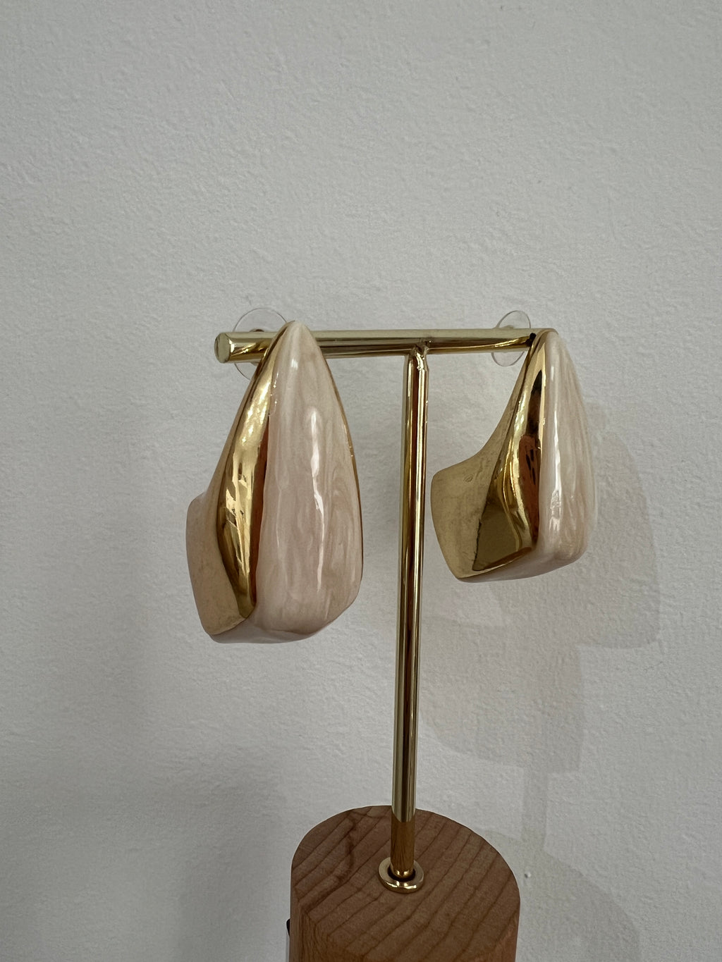 Pendientes beige