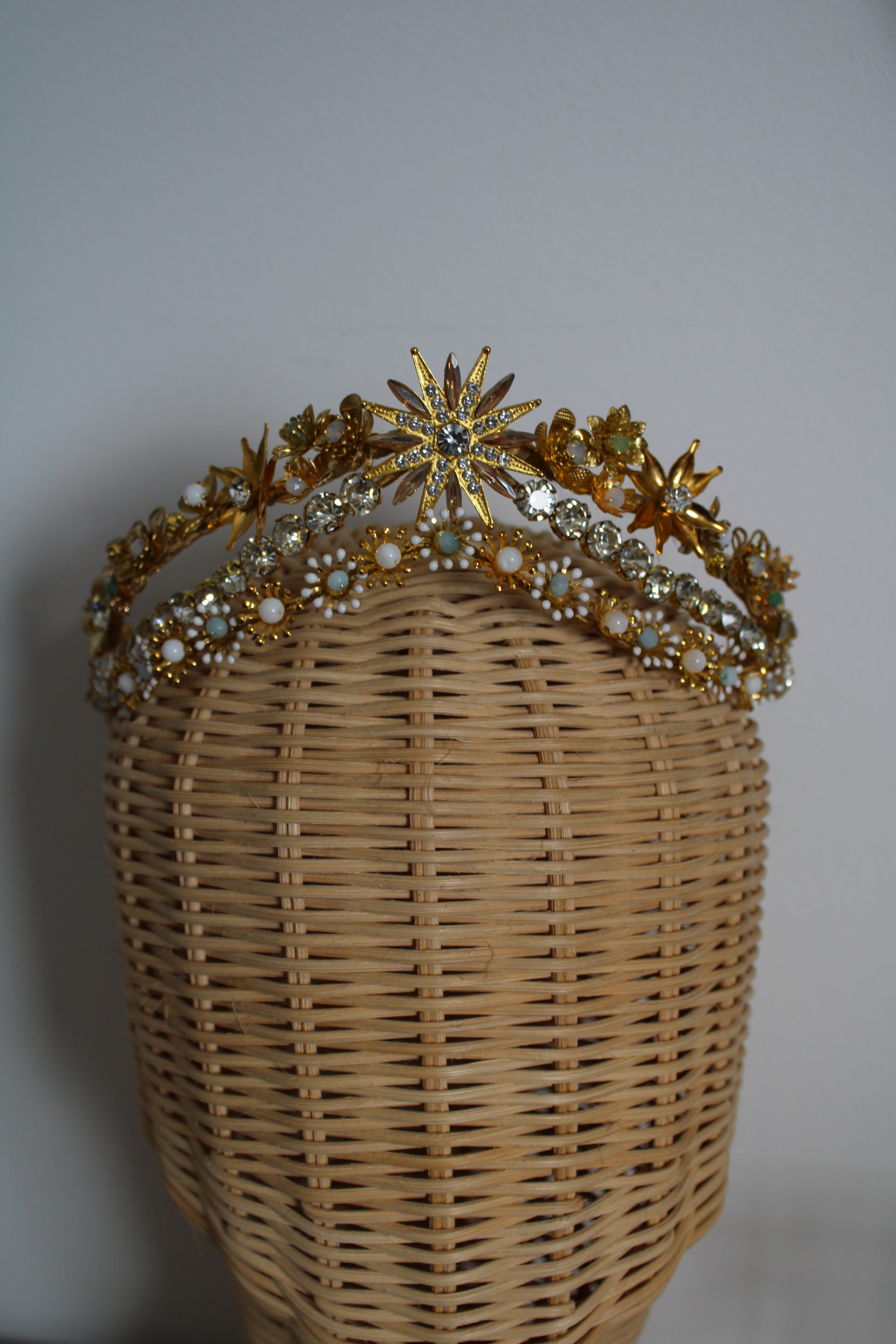Tiara Albor