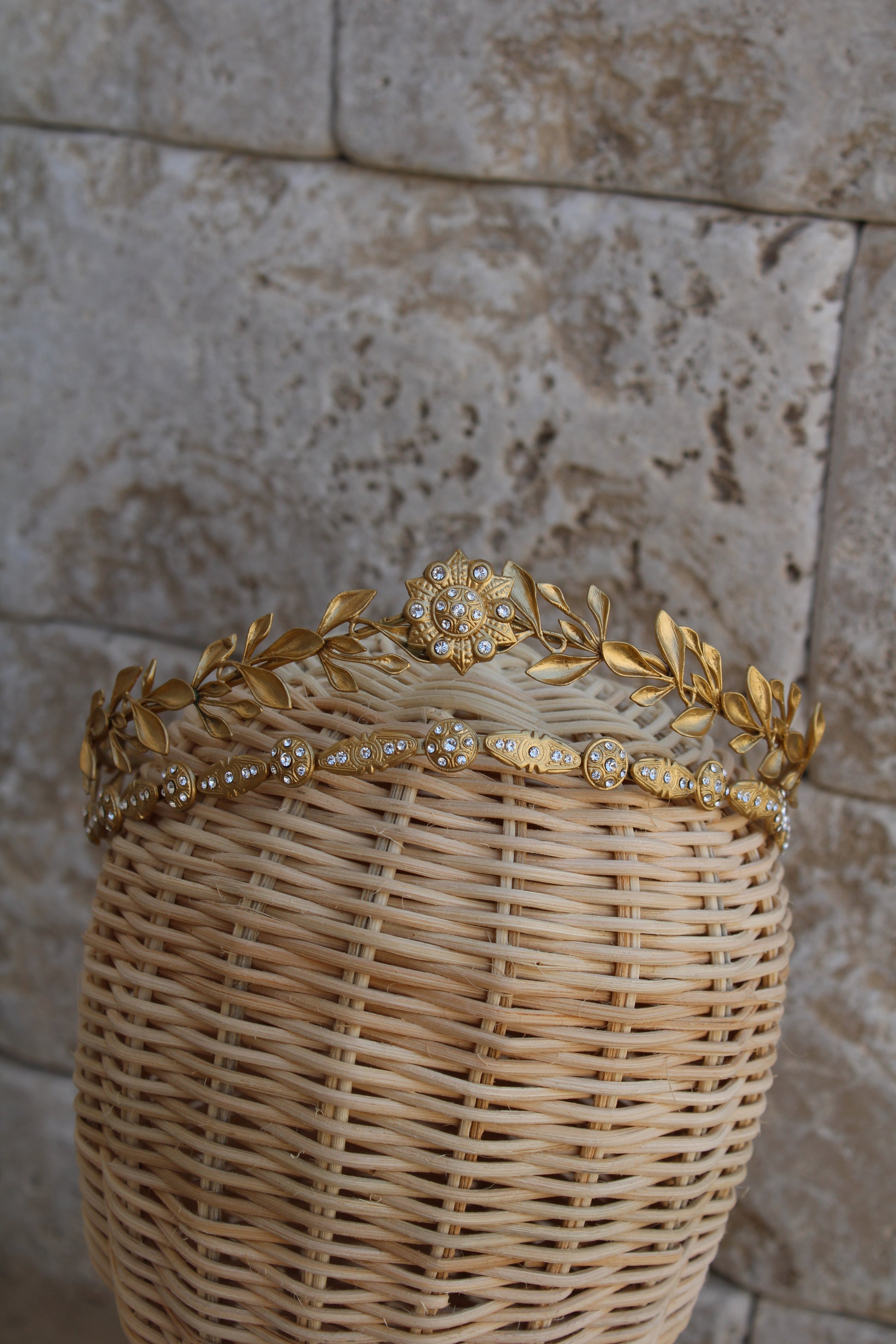 Tiara Vero