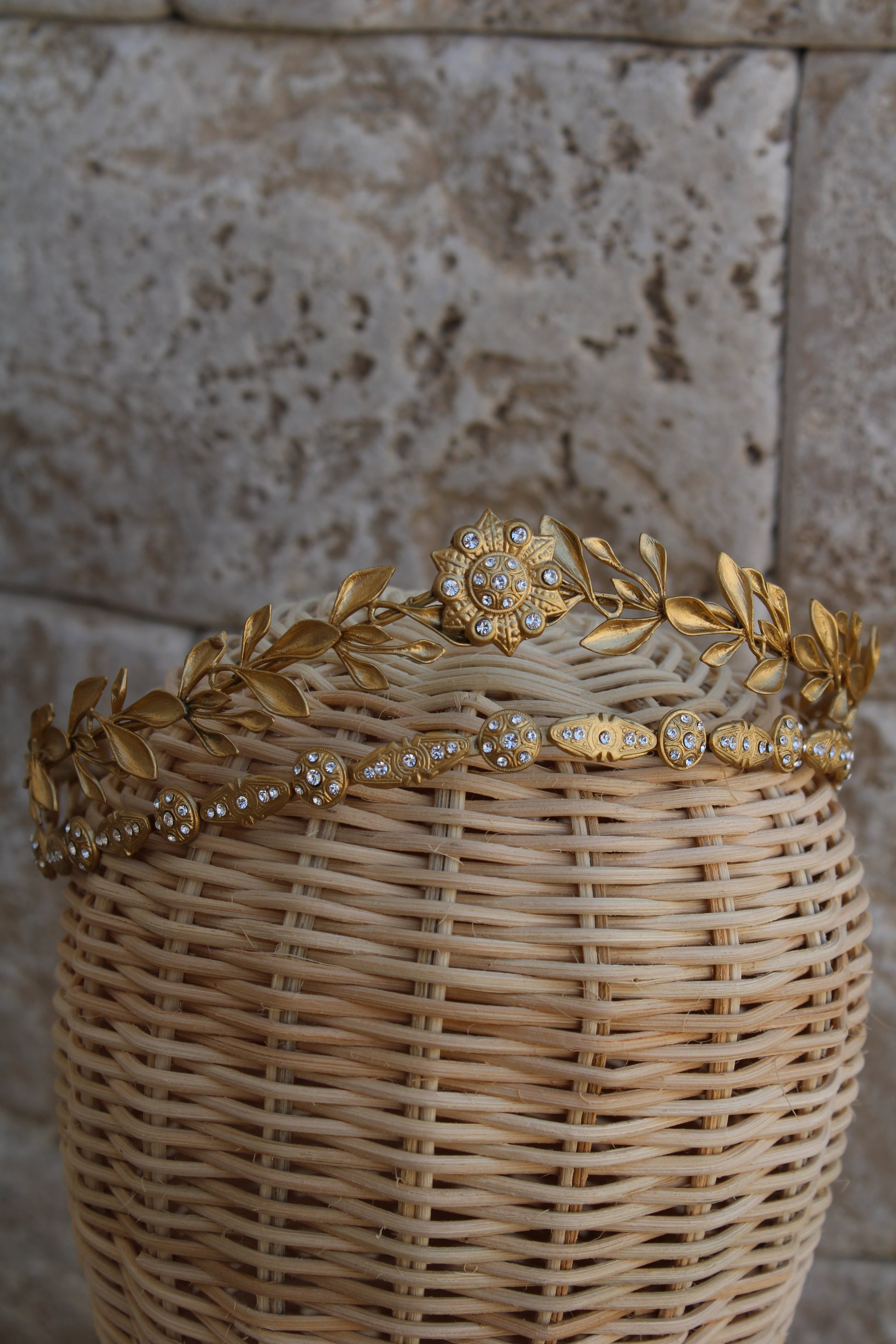 Tiara Vero